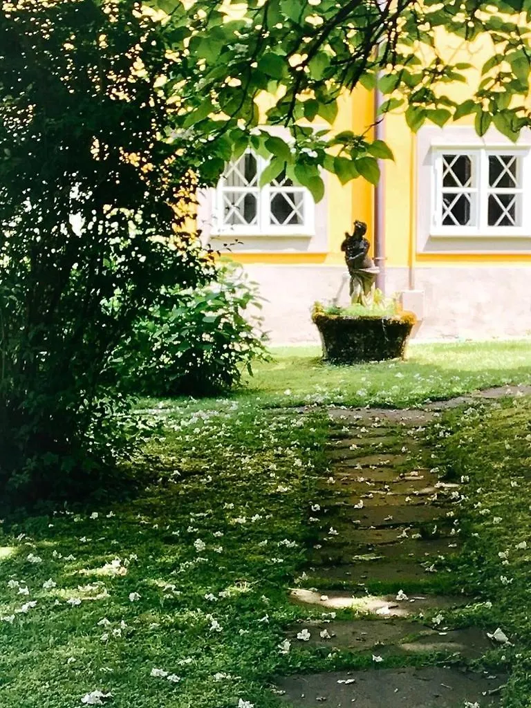 Schloss Mit Eigenem Garten & Parkplatz R Salzburg 0*,